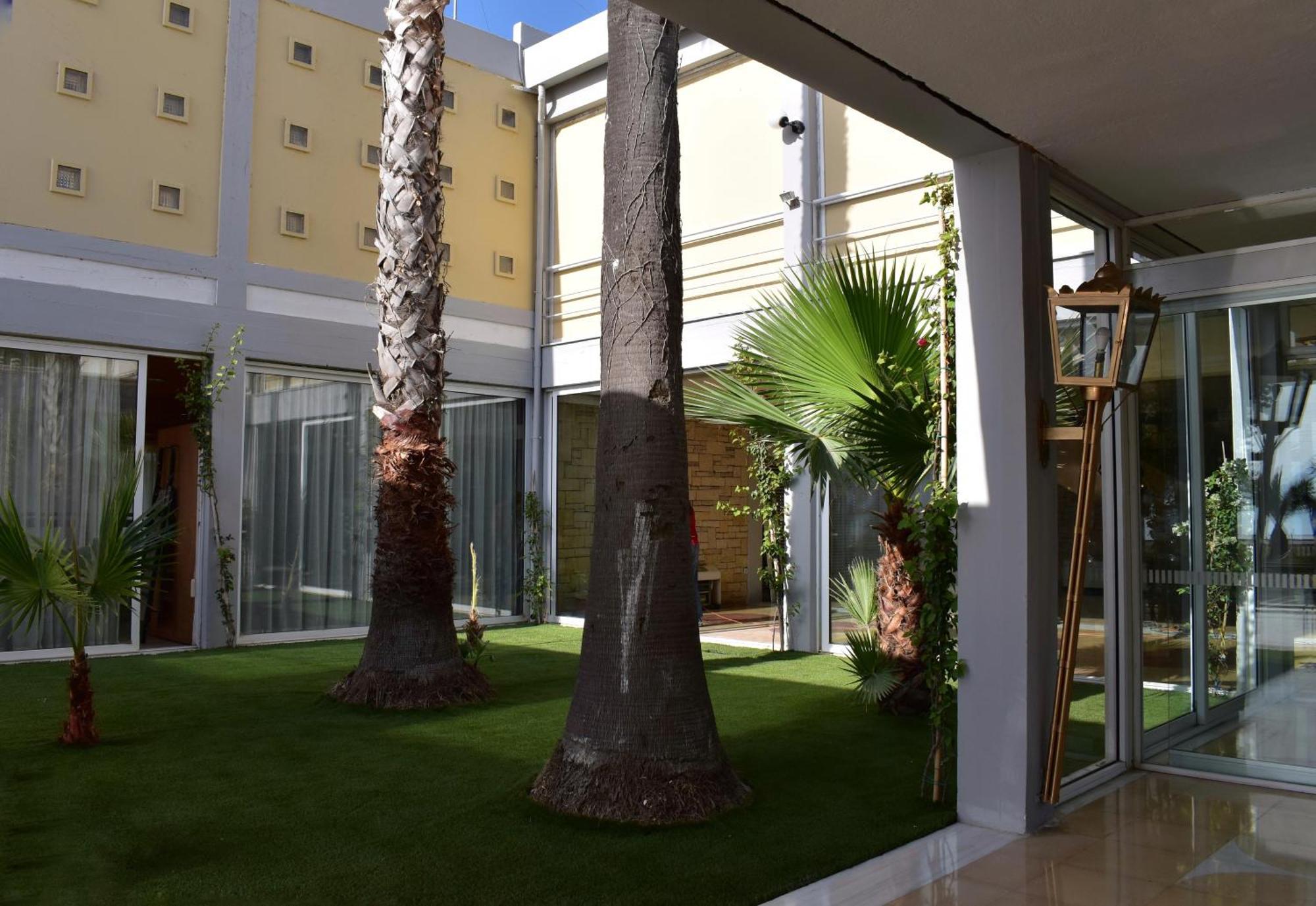 Hotel Theoxenia Mesolóngion Exteriör bild