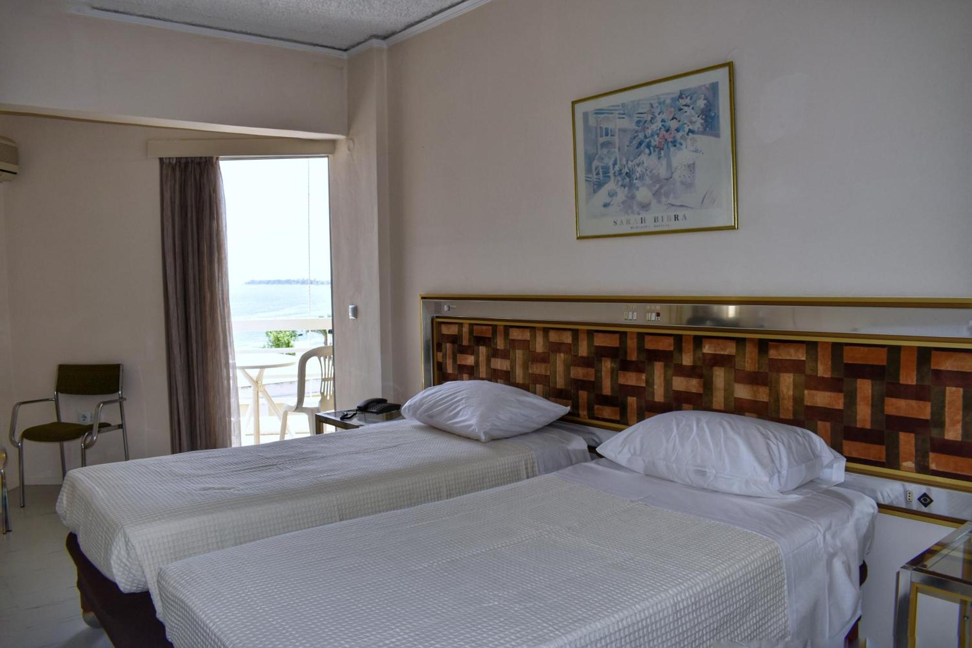 Hotel Theoxenia Mesolóngion Exteriör bild