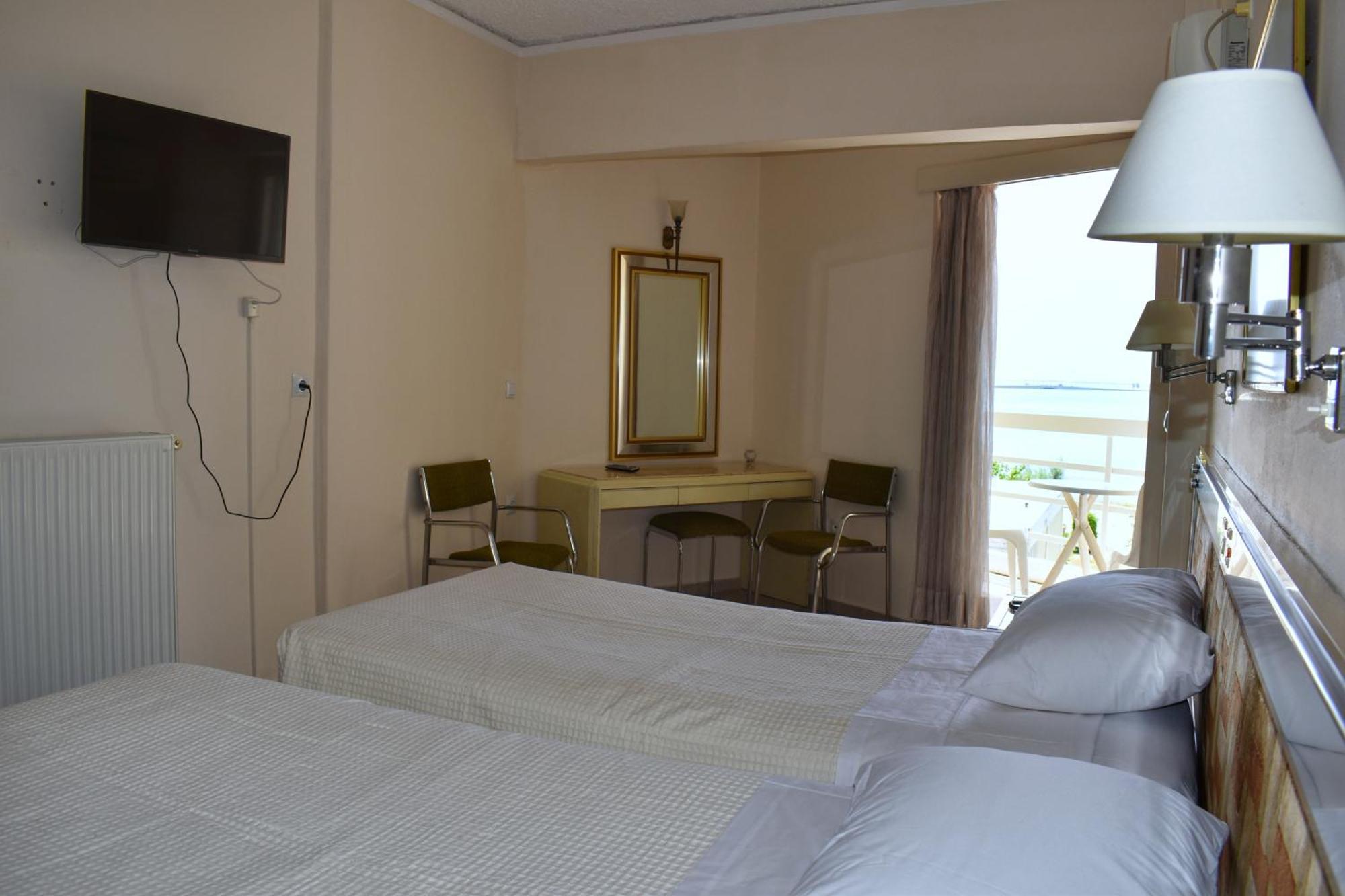 Hotel Theoxenia Mesolóngion Exteriör bild