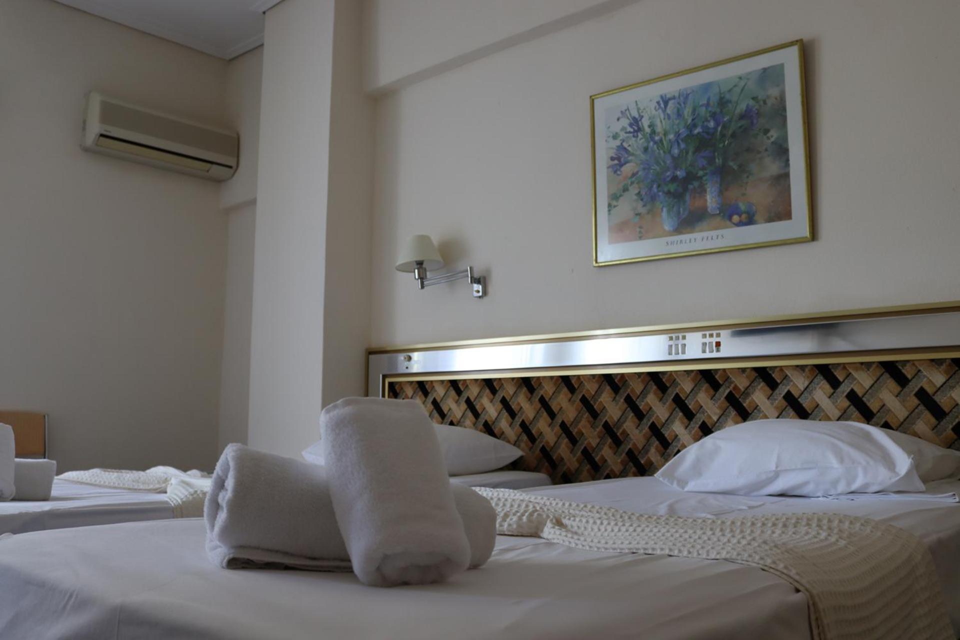 Hotel Theoxenia Mesolóngion Exteriör bild